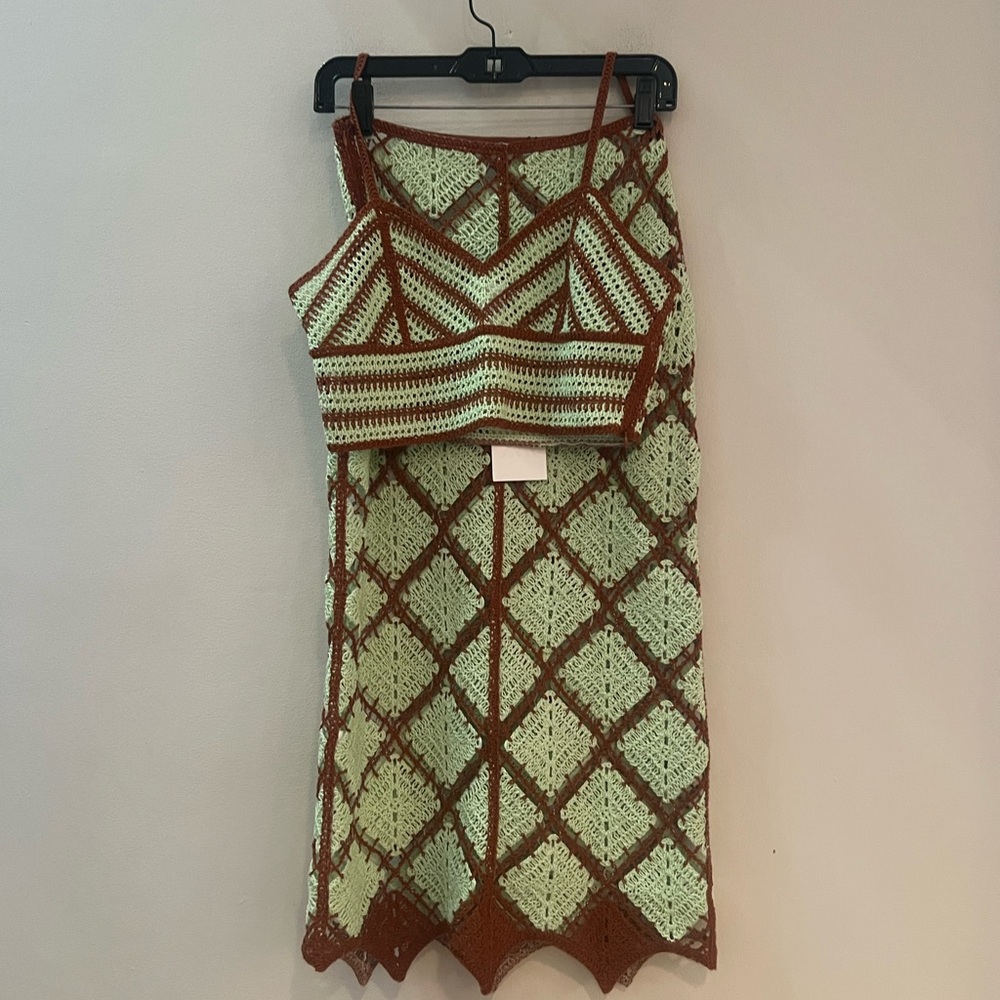 Elegant Green and Brown crocheted Checkered Skirt and top set - Picture 4 of 16